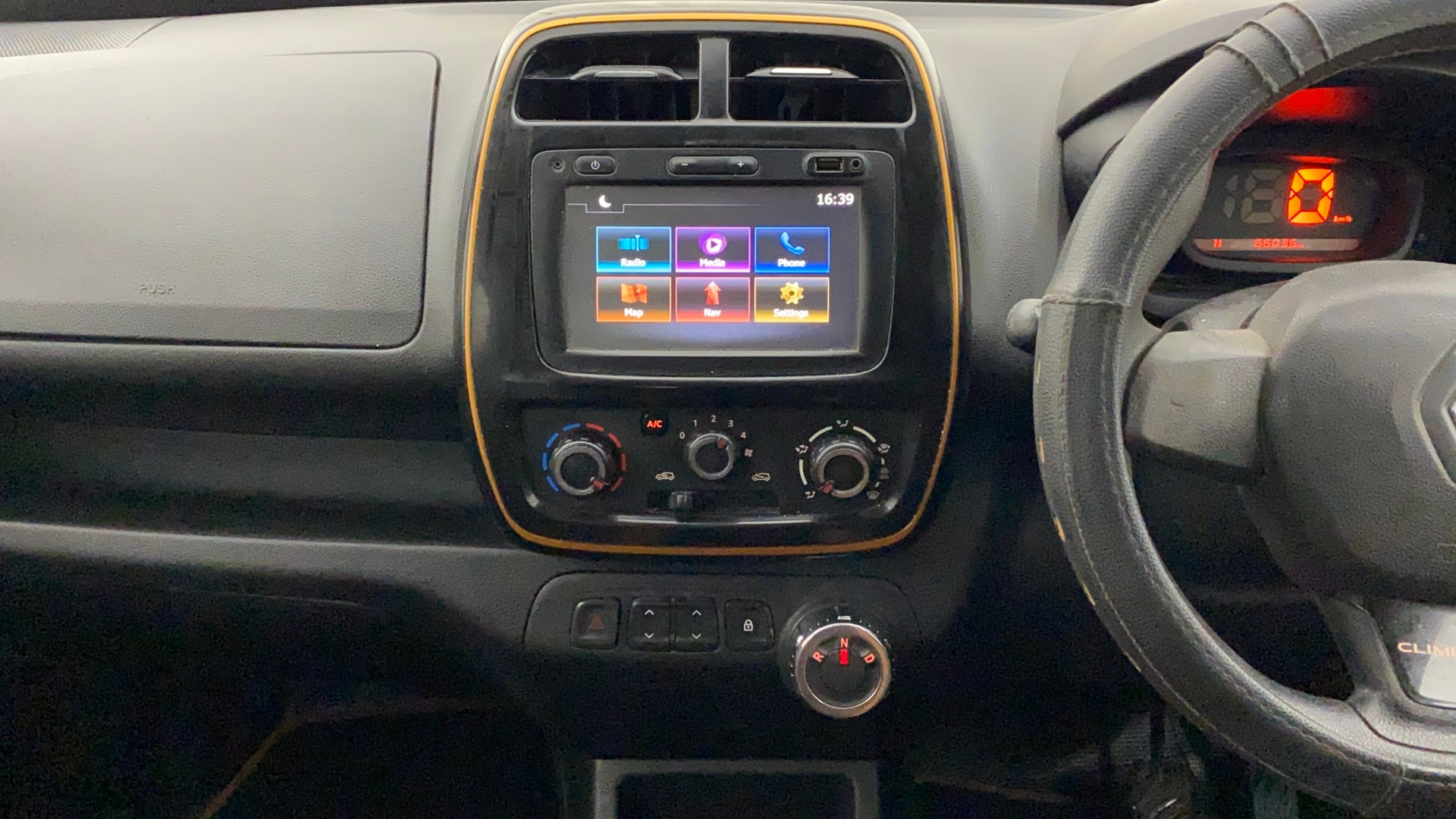 Used 2018 Renault Kwid Used 2018 Renault Kwid