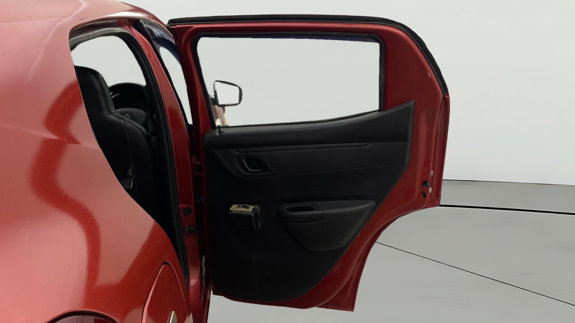 View 2017 Renault Kwid RXL Image 7 Used 2017 Renault Kwid RXL Image 7