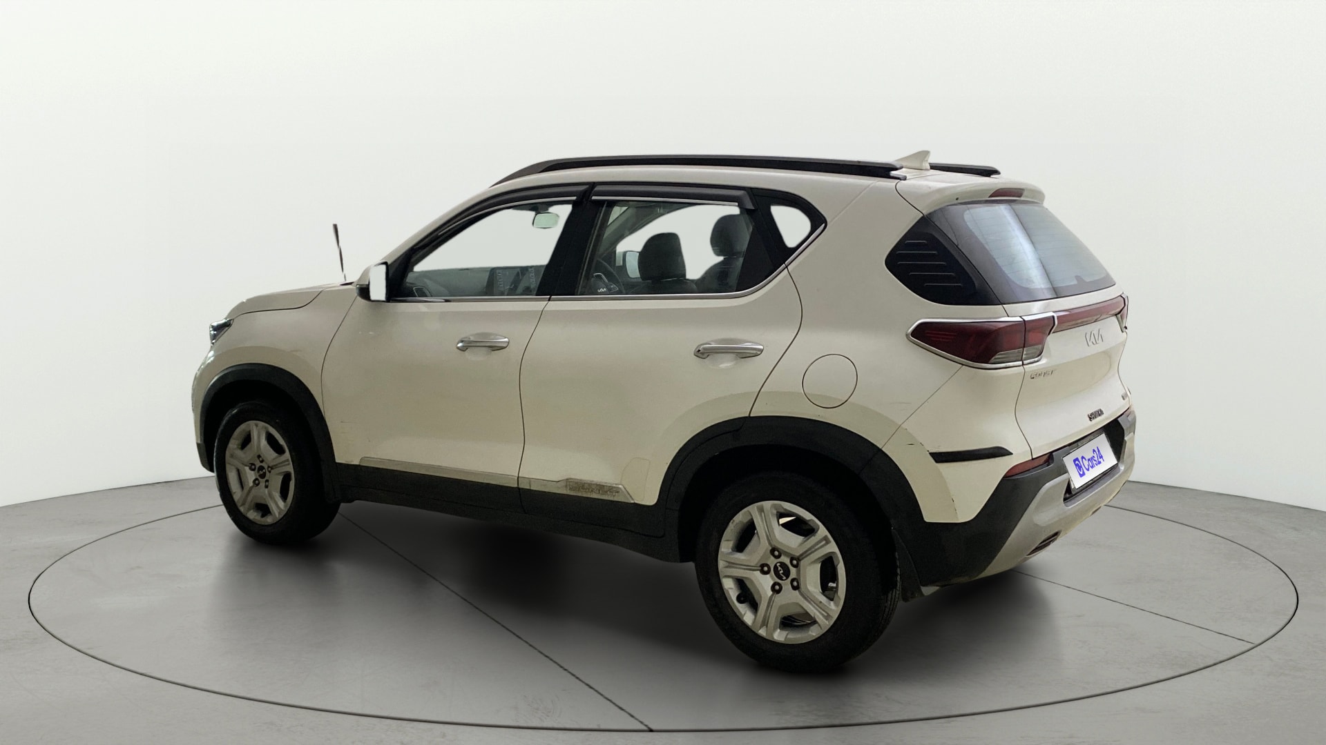 View 2023 Kia Sonet HTK Plus iMT Petrol Image 2 Used 2023 Kia Sonet HTK Plus iMT Petrol Image 2