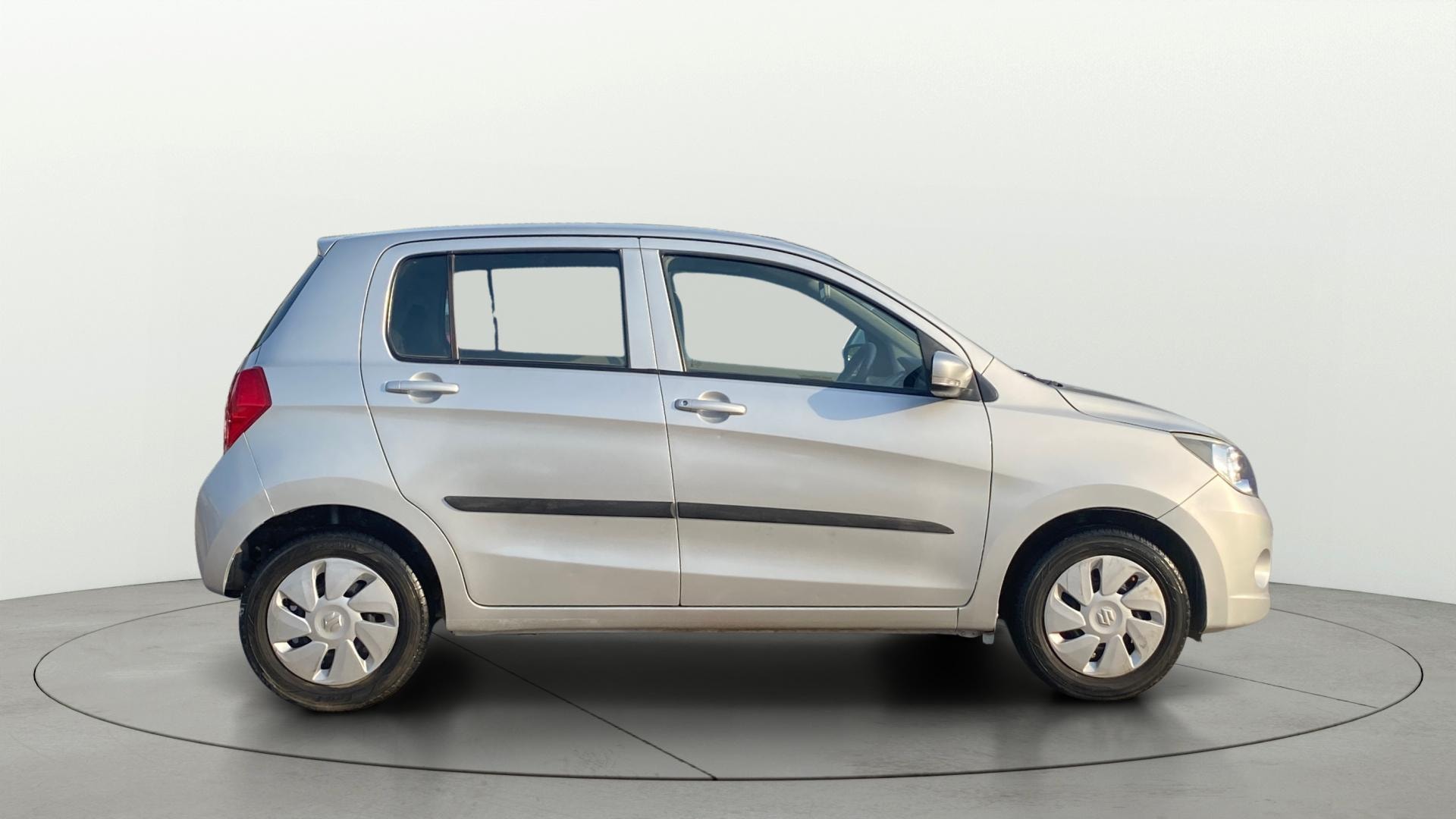 View 2015 Maruti Suzuki 1000 Base Variant Image 8 Used 2015 Maruti Suzuki 1000 Base Variant Image 8