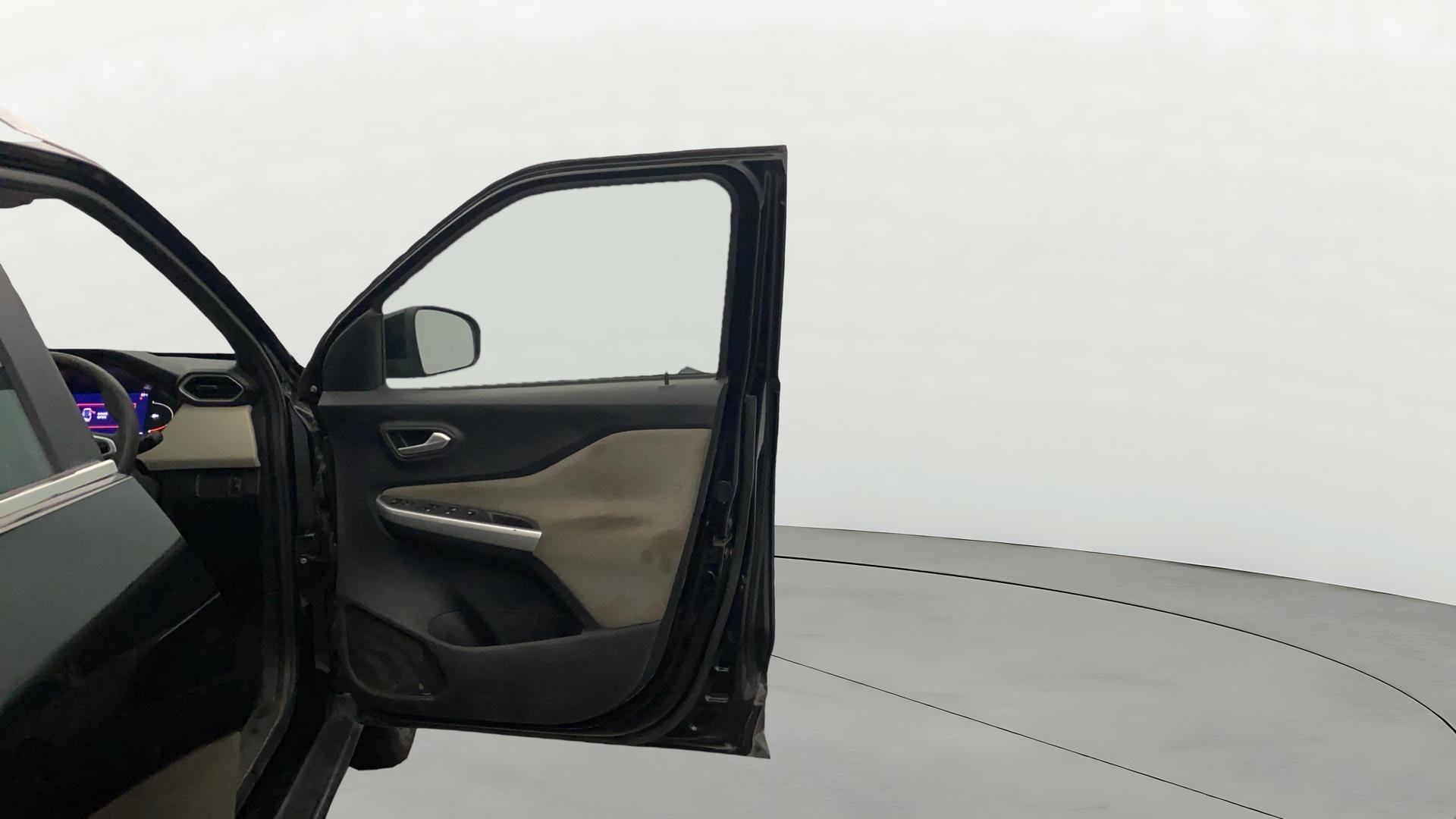 View 2022 Nissan Magnite XV Image 48 Used 2022 Nissan Magnite XV Image 48