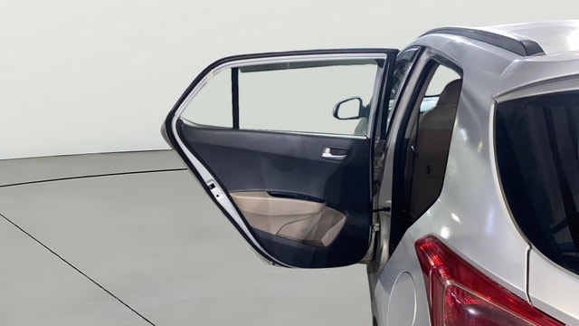 View Hyundai Grand i10 Image 22 Used Hyundai Grand i10 Image 22