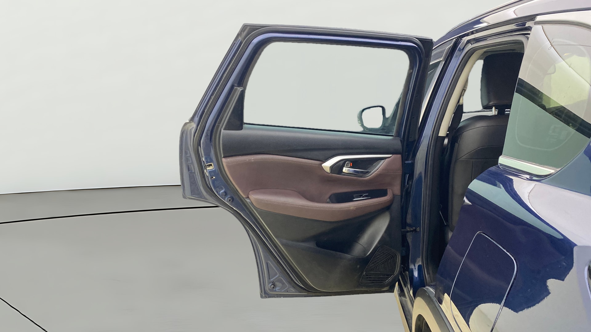 View 2022 Maruti Suzuki 1000 Base Variant Image 15 Used 2022 Maruti Suzuki 1000 Base Variant Image 15