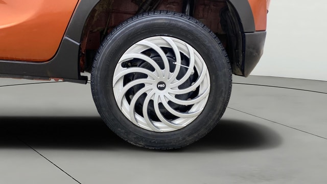View Mahindra KUV100 Image 11 Used Mahindra KUV100 Image 11