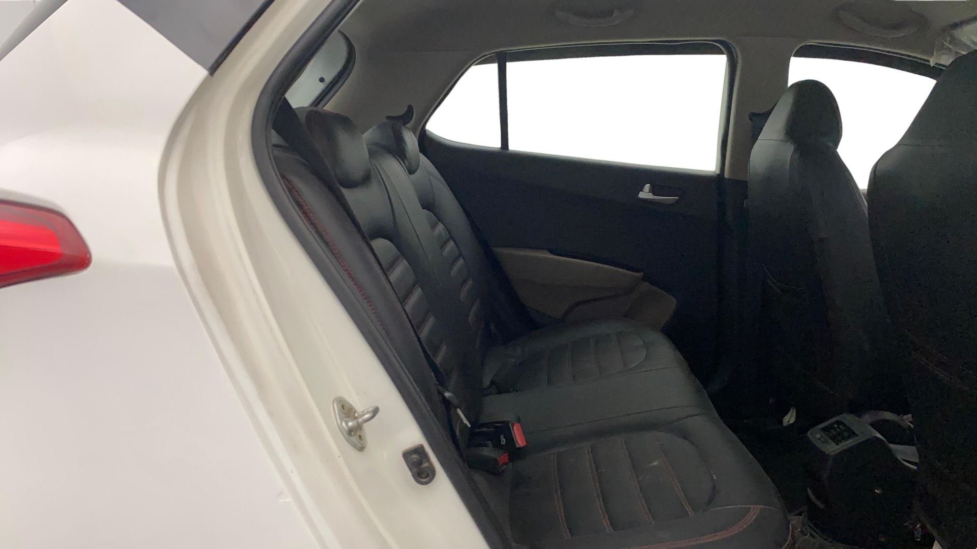 View 2018 Hyundai Grand i10 1.2 Sportz Diesel Image 29 Used 2018 Hyundai Grand i10 1.2 Sportz Diesel Image 29