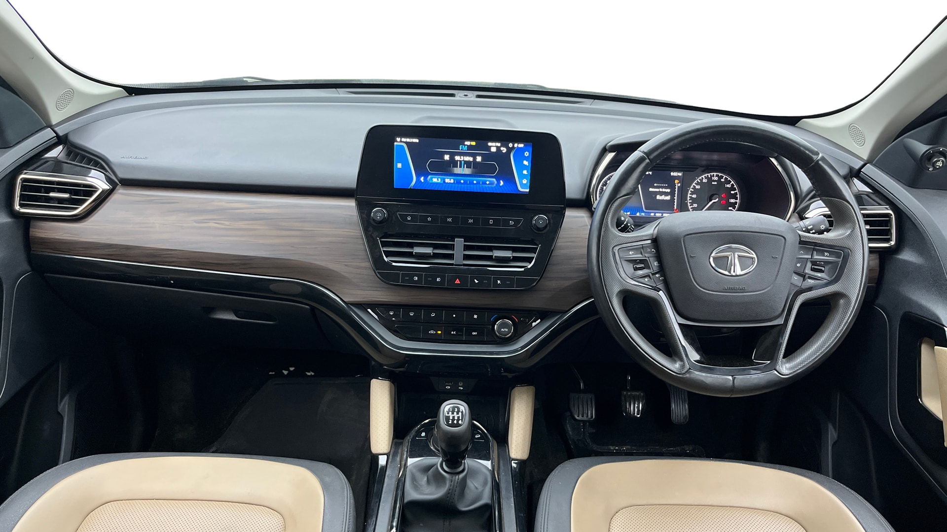 Used 2022 Tata Safari Used 2022 Tata Safari