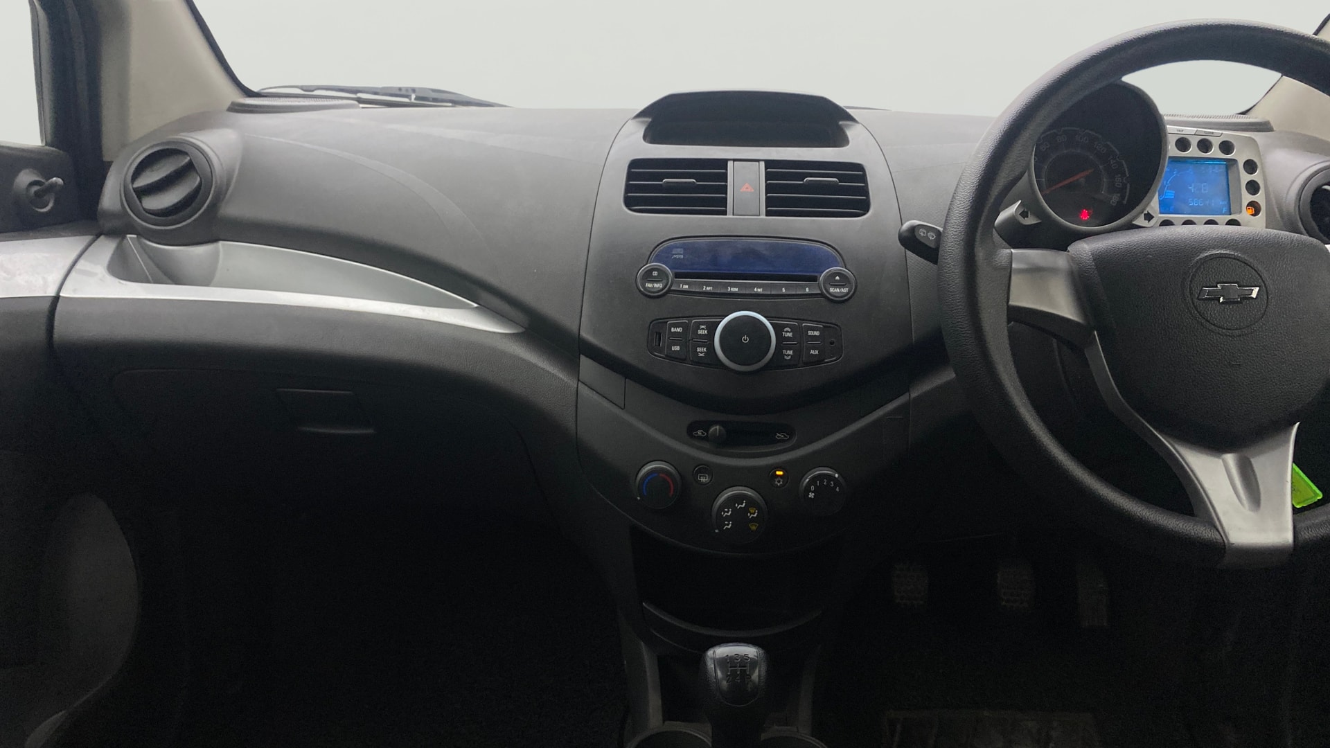 View 2013 Chevrolet Beat 1.2 LT Image 17 Used 2013 Chevrolet Beat 1.2 LT Image 17