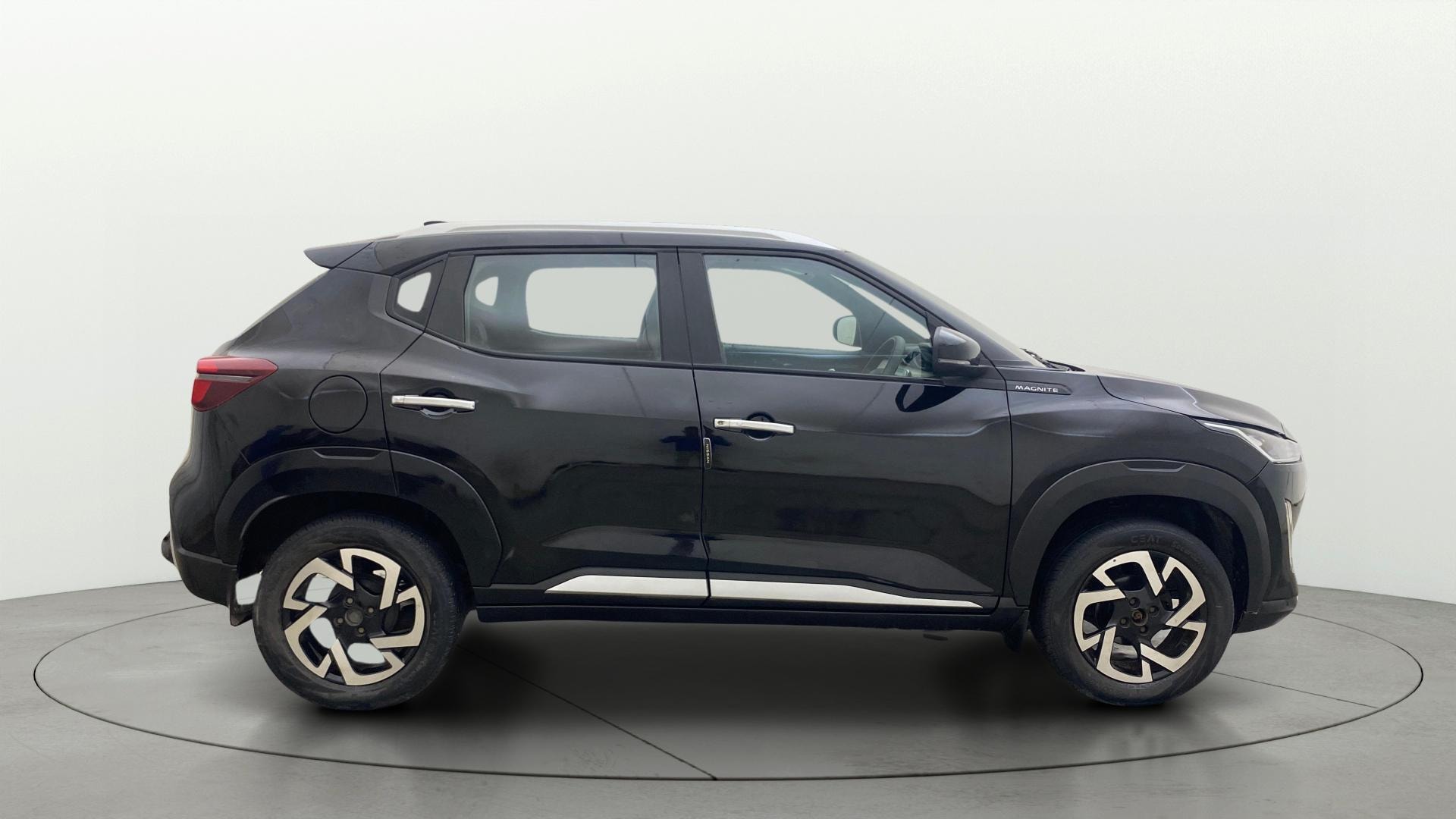 View 2022 Nissan Magnite XV Image 8 Used 2022 Nissan Magnite XV Image 8