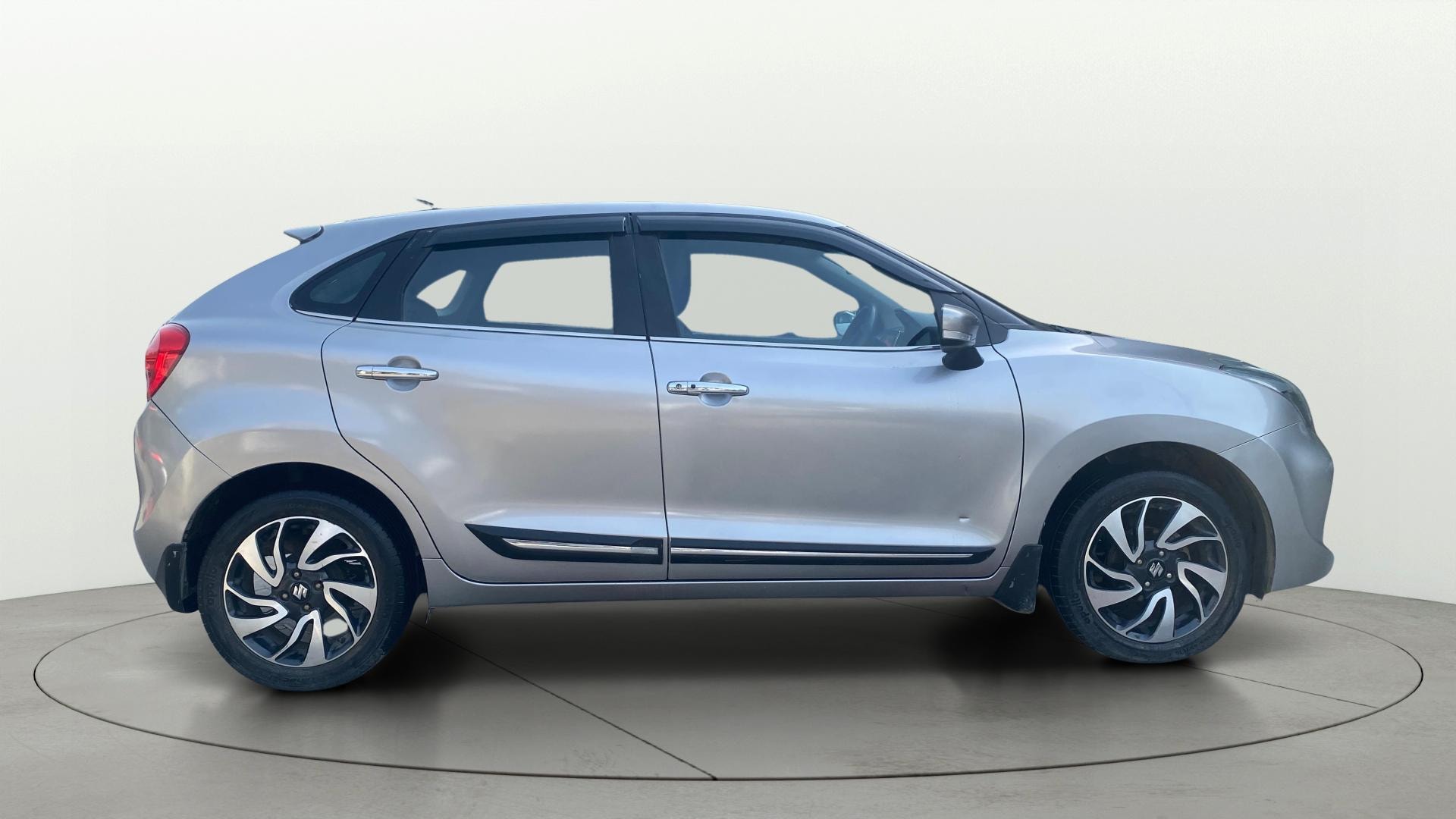 View 2021 Maruti Suzuki 1000 Base Variant Image 8 Used 2021 Maruti Suzuki 1000 Base Variant Image 8