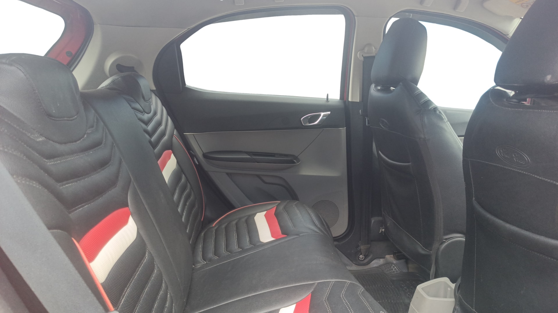 View 2018 Tata Tiago Revotorq XB Image 29 Used 2018 Tata Tiago Revotorq XB Image 29