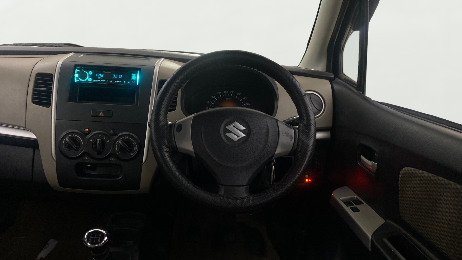 View 2015 Maruti Suzuki 1000 Base Variant Image 20 Used 2015 Maruti Suzuki 1000 Base Variant Image 20