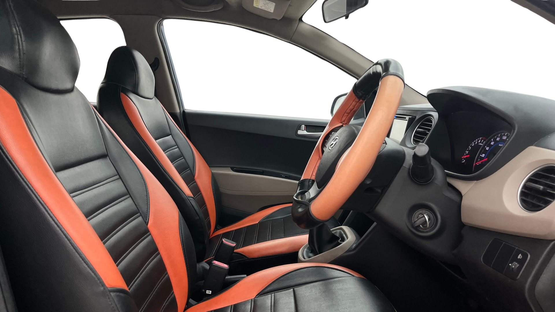 View 2016 Hyundai Grand i10 Sportz 1.2 Kappa Image 26 Used 2016 Hyundai Grand i10 Sportz 1.2 Kappa Image 26