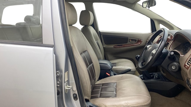 View Toyota Innova Image 26 Used Toyota Innova Image 26