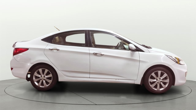 View Hyundai Fluidic Verna Image 8 Used Hyundai Fluidic Verna Image 8