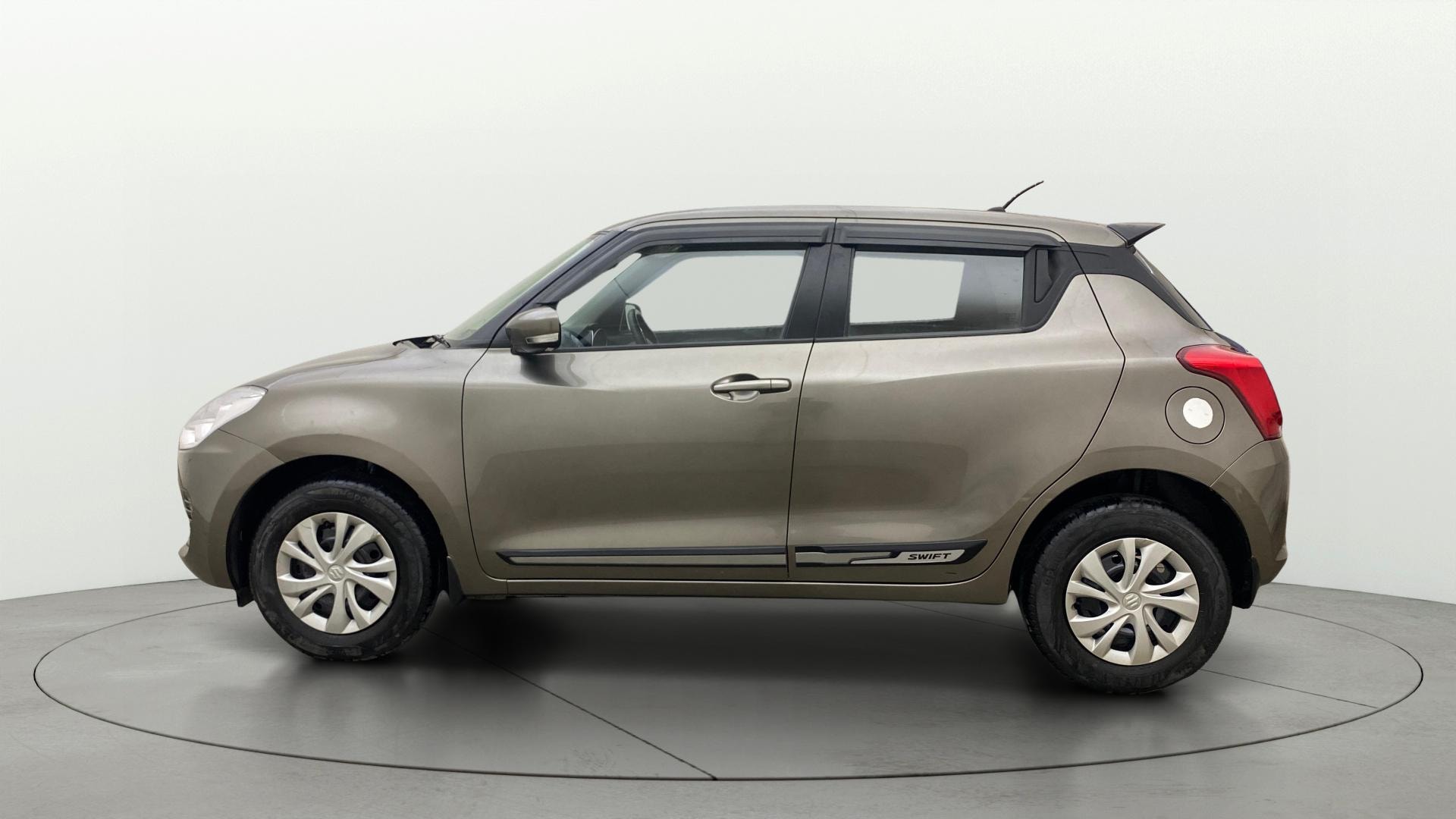 View 2021 Maruti Suzuki 1000 Base Variant Image 5 Used 2021 Maruti Suzuki 1000 Base Variant Image 5