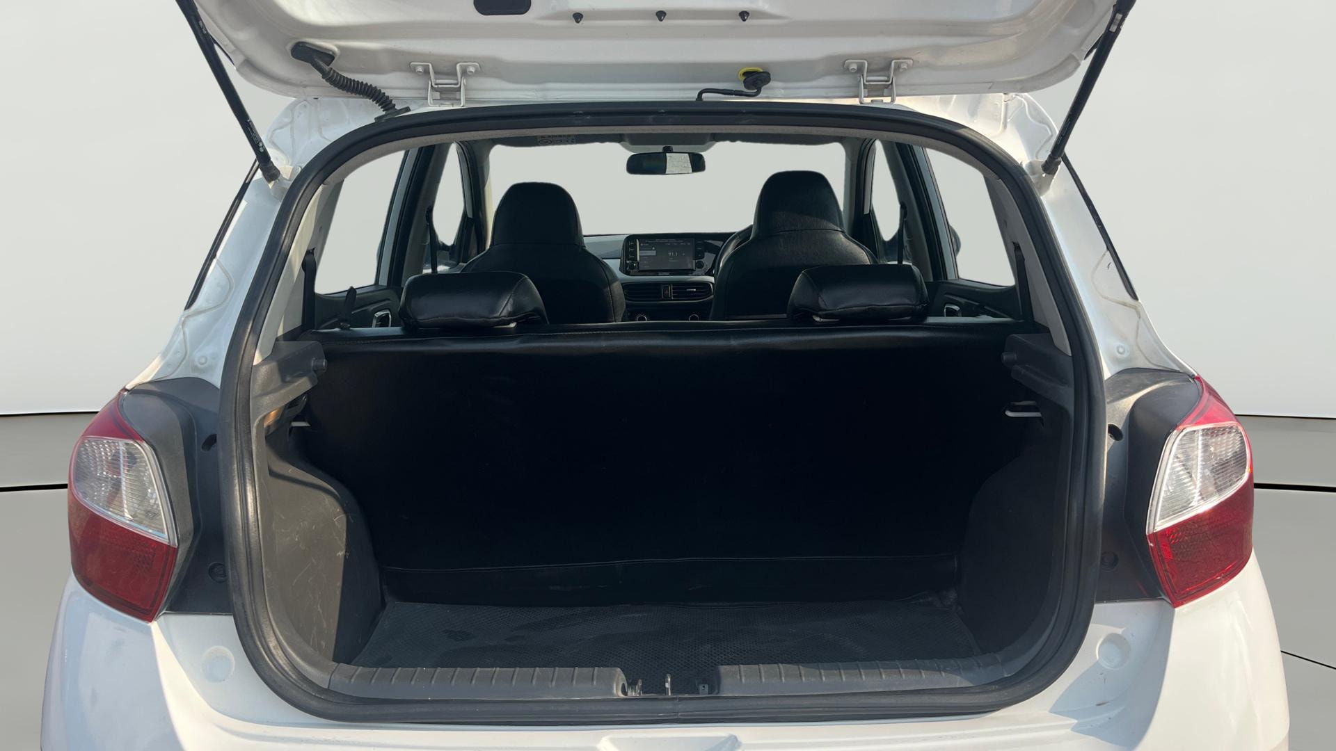 View 2022 Hyundai Grand i10 Nios Asta Petrol Image 38 Used 2022 Hyundai Grand i10 Nios Asta Petrol Image 38