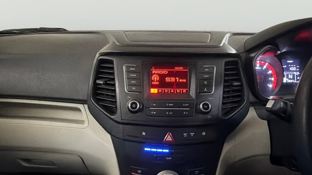 View Mahindra XUV300 Image 17 Used Mahindra XUV300 Image 17