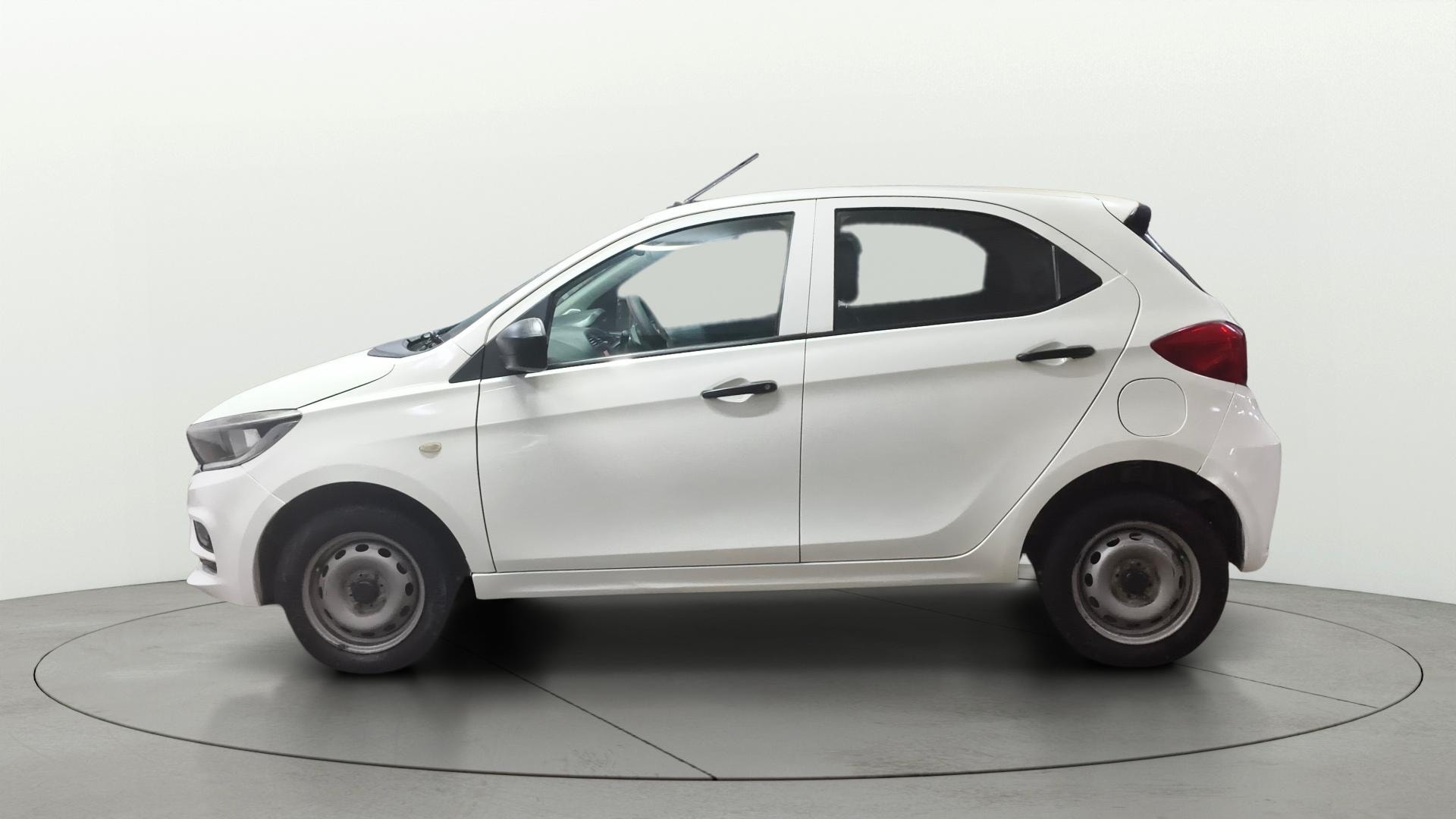 Used 2022 Tata Tiago Used 2022 Tata Tiago