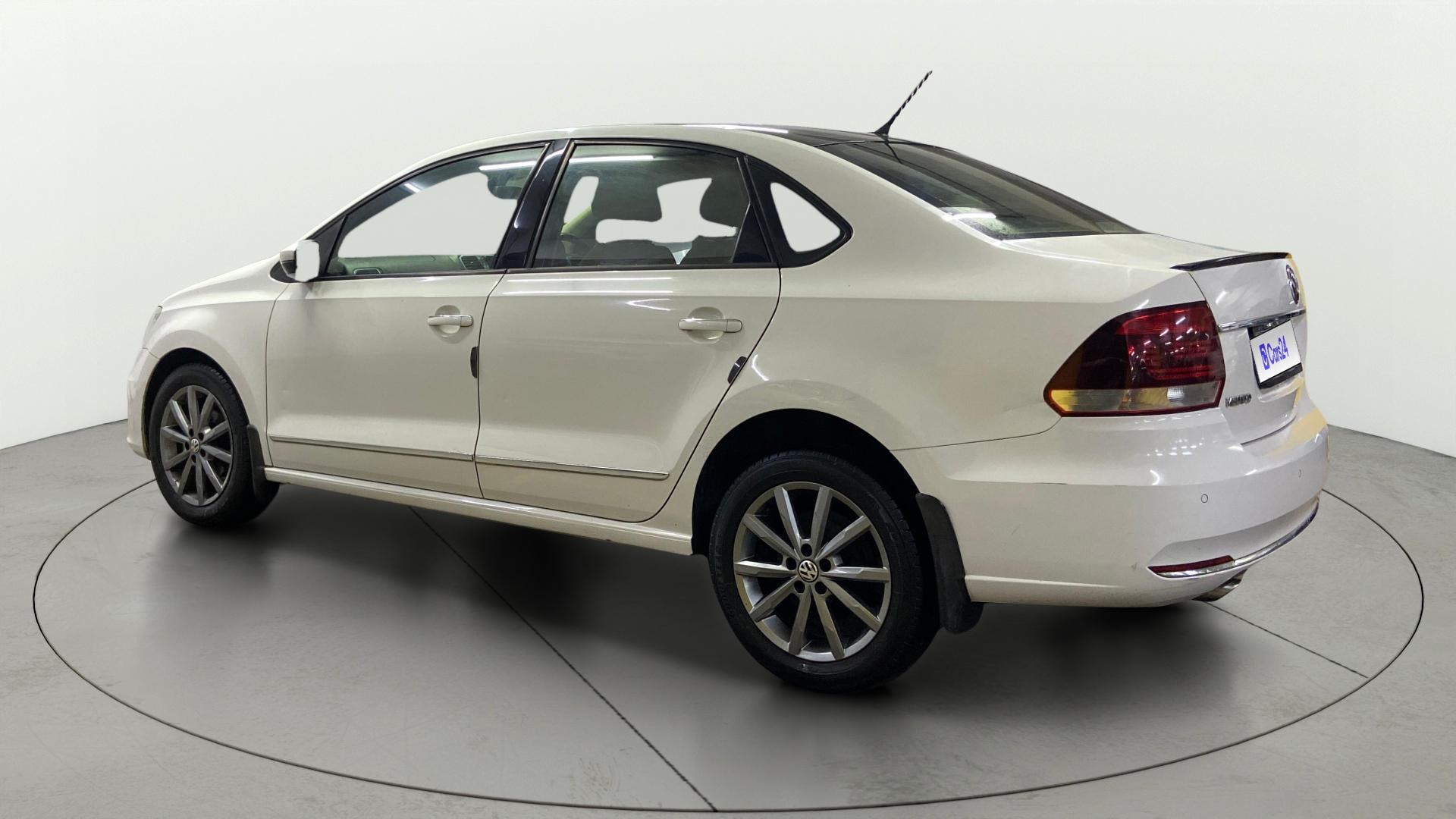 View 2019 Volkswagen Vento 1.2 L TSI Comfortline Petrol AT Image 2 Used 2019 Volkswagen Vento 1.2 L TSI Comfortline Petrol AT Image 2