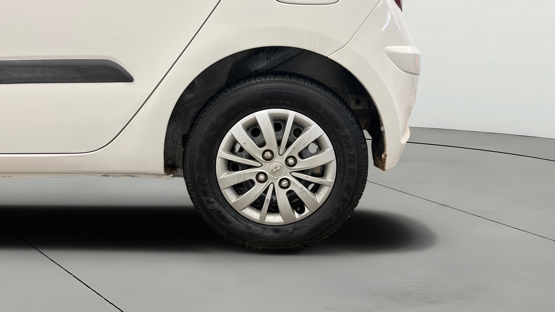 View 2017 Hyundai i10 1.2 Asta MT Image 11 Used 2017 Hyundai i10 1.2 Asta MT Image 11