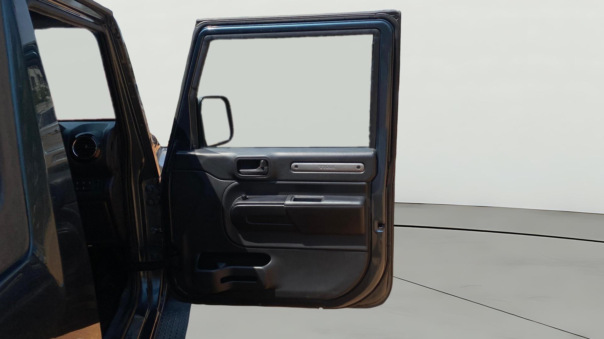 View 2022 Mahindra Thar AX Standard Manual Soft Top 6 Seater Image 43 Used 2022 Mahindra Thar AX Standard Manual Soft Top 6 Seater Image 43