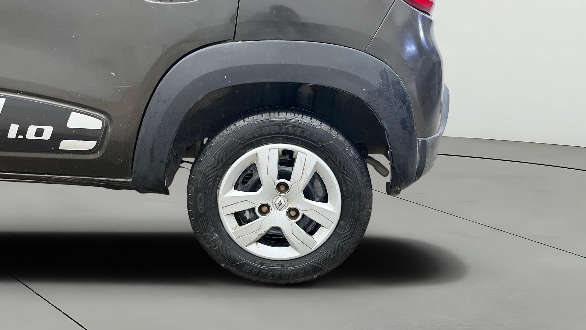 View 2018 Renault Kwid RXL 1.0 AMT BS IV Image 11 Used 2018 Renault Kwid RXL 1.0 AMT BS IV Image 11