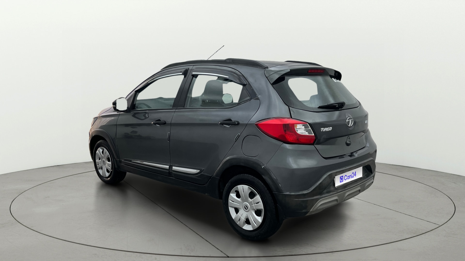 View 2023 Tata Tiago NRG XZ Revotron AMT Image 2 Used 2023 Tata Tiago NRG XZ Revotron AMT Image 2