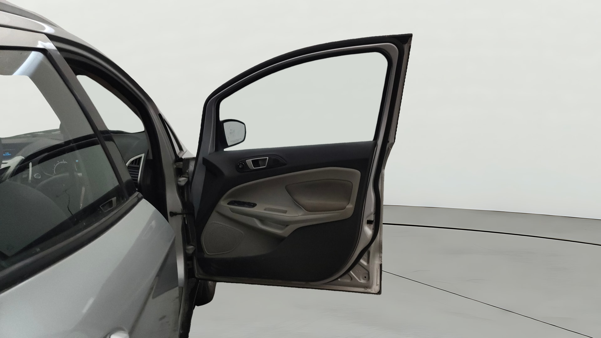 View 2016 Ford EcoSport 1.5 TDCi Diesel Ambiente BS IV Image 45 Used 2016 Ford EcoSport 1.5 TDCi Diesel Ambiente BS IV Image 45
