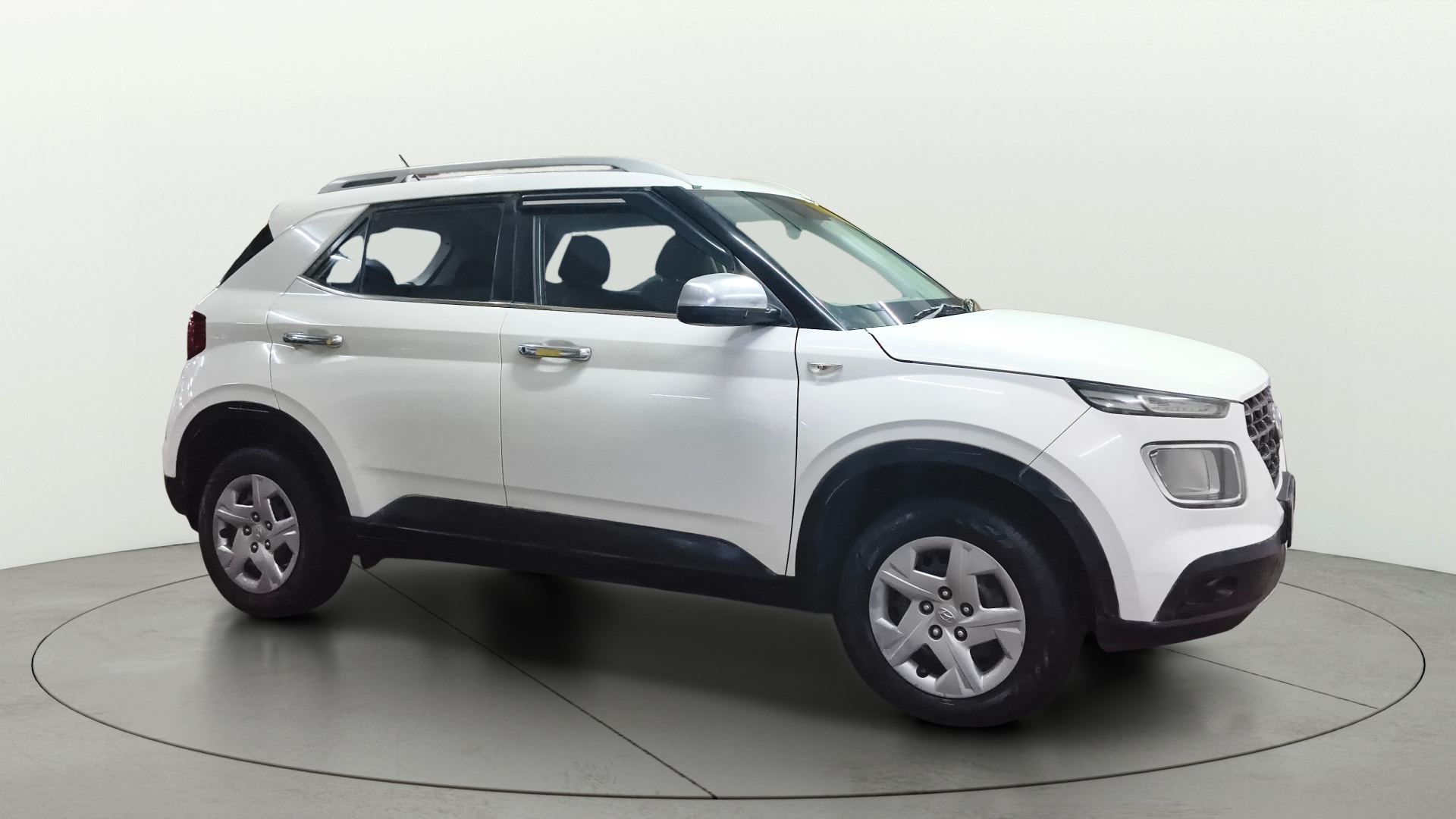 View 2019 Hyundai Venue E 1.2 Petrol BS IV Image 21 Used 2019 Hyundai Venue E 1.2 Petrol BS IV Image 21