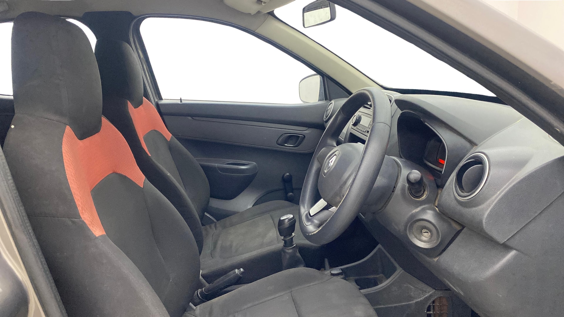 View 2016 Renault Kwid RXL Image 25 Used 2016 Renault Kwid RXL Image 25
