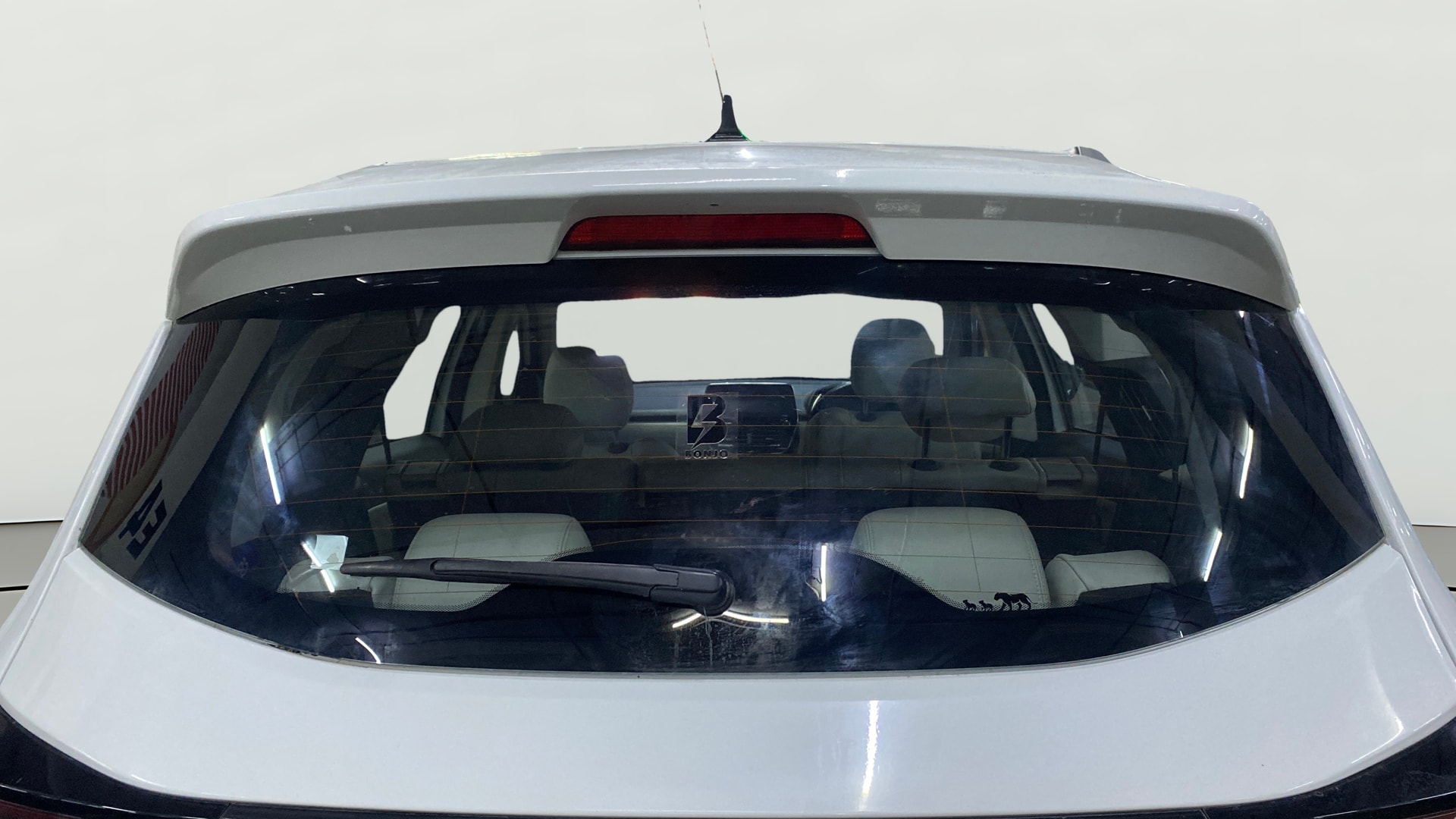 View 2023 Tata Safari XZA Plus Image 4 Used 2023 Tata Safari XZA Plus Image 4