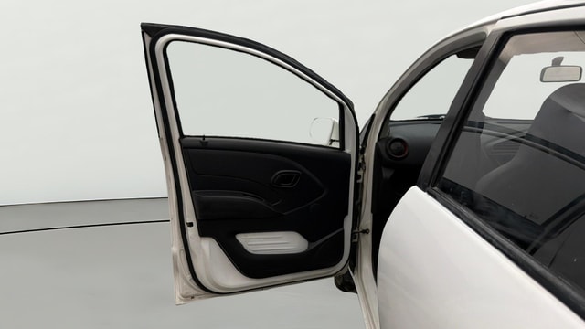 View Datsun Redi GO Image 30 Used Datsun Redi GO Image 30