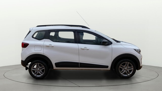 View Renault Triber Image 8 Used Renault Triber Image 8
