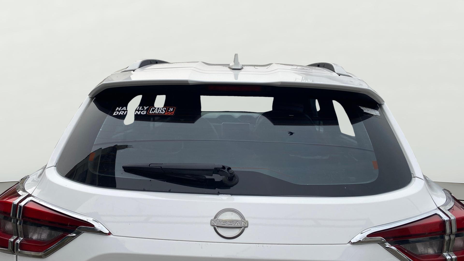 View 2023 Nissan Magnite XV Premium Image 4 Used 2023 Nissan Magnite XV Premium Image 4