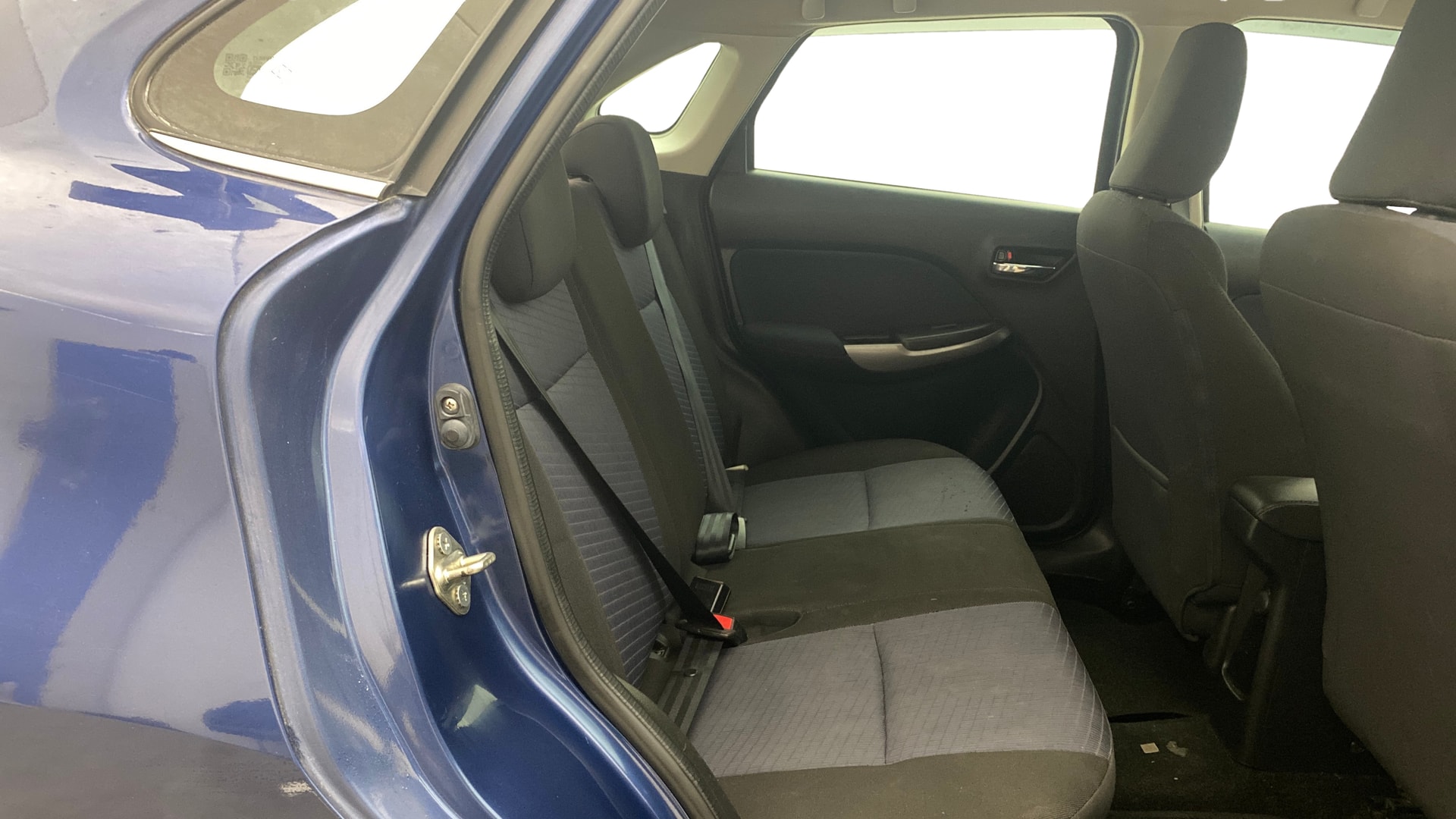 View 2021 Maruti Suzuki 1000 Base Variant Image 29 Used 2021 Maruti Suzuki 1000 Base Variant Image 29