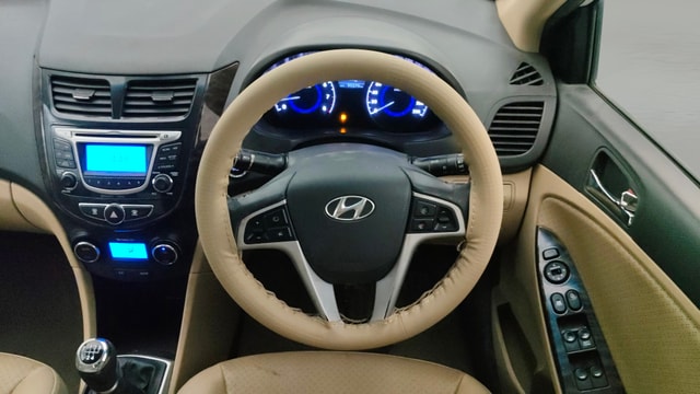 View Hyundai Fluidic Verna Image 20 Used Hyundai Fluidic Verna Image 20
