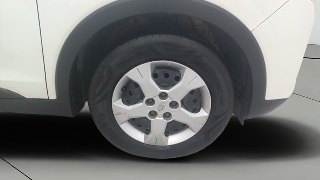 View Mahindra XUV300 Image 39 Used Mahindra XUV300 Image 39