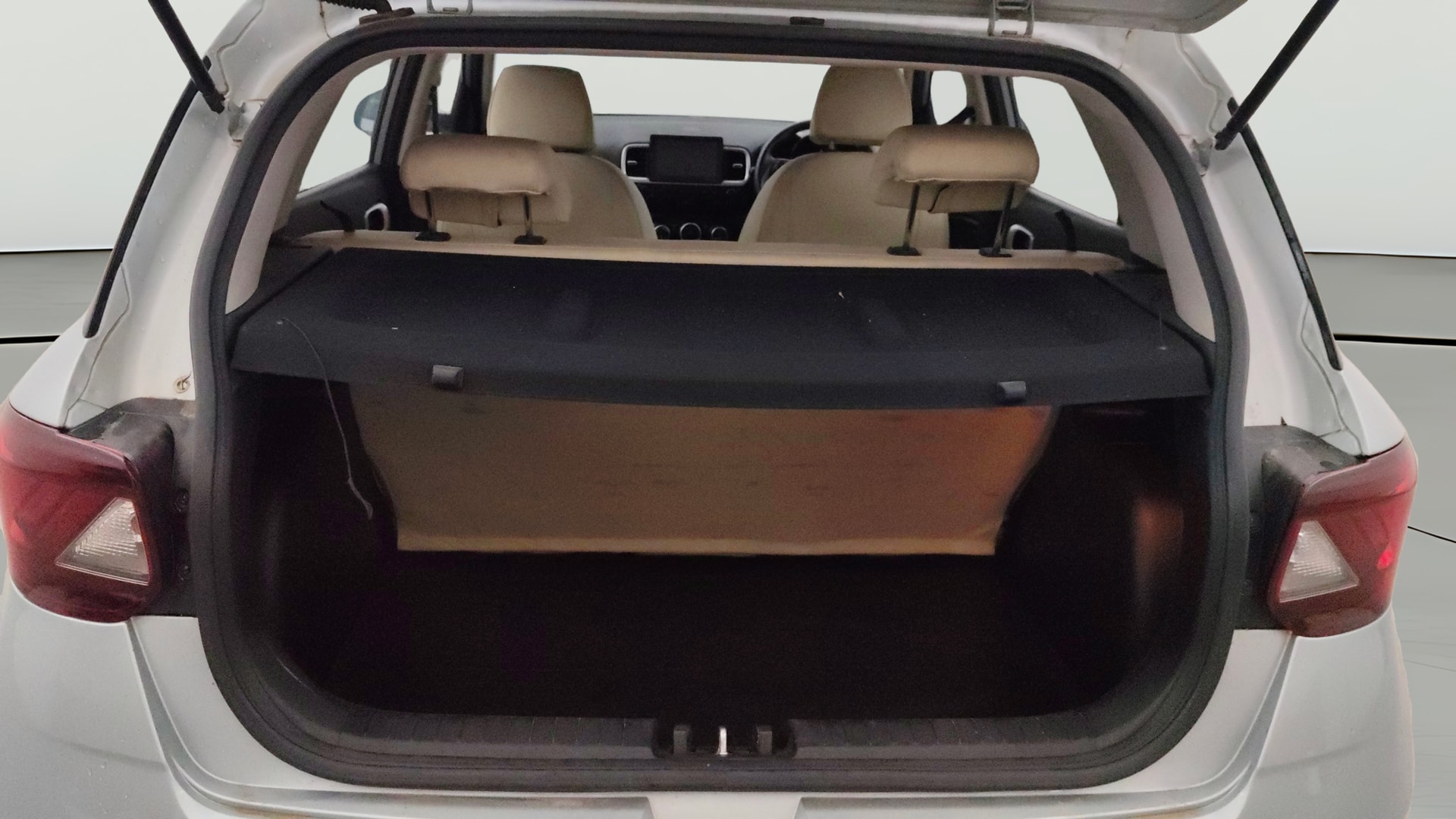 View 2019 Hyundai Venue SX 1.0 Petrol Image 39 Used 2019 Hyundai Venue SX 1.0 Petrol Image 39