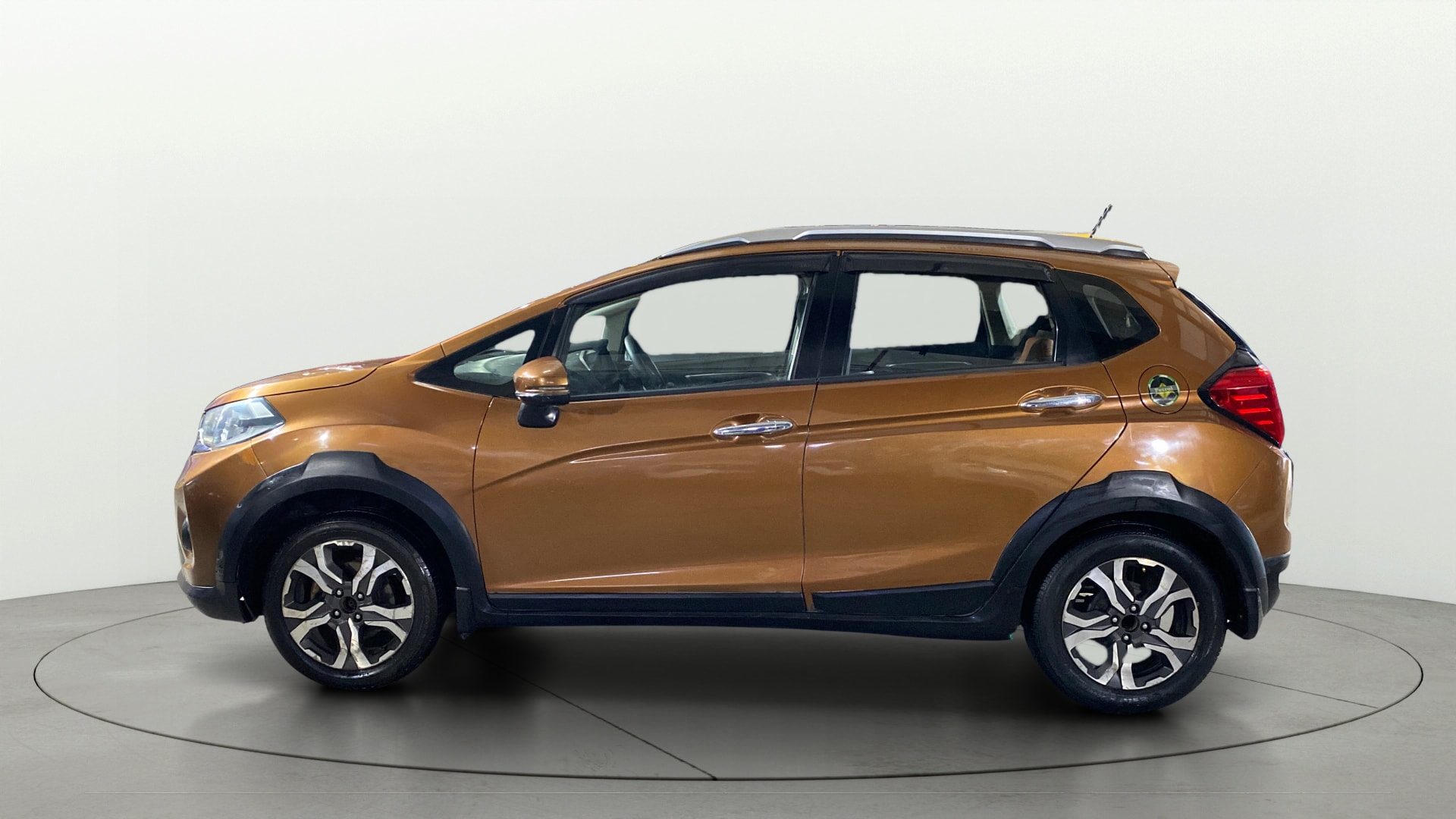 View 2017 Honda WR-V S MT Diesel Edge Edition Image 26 Used 2017 Honda WR-V S MT Diesel Edge Edition Image 26