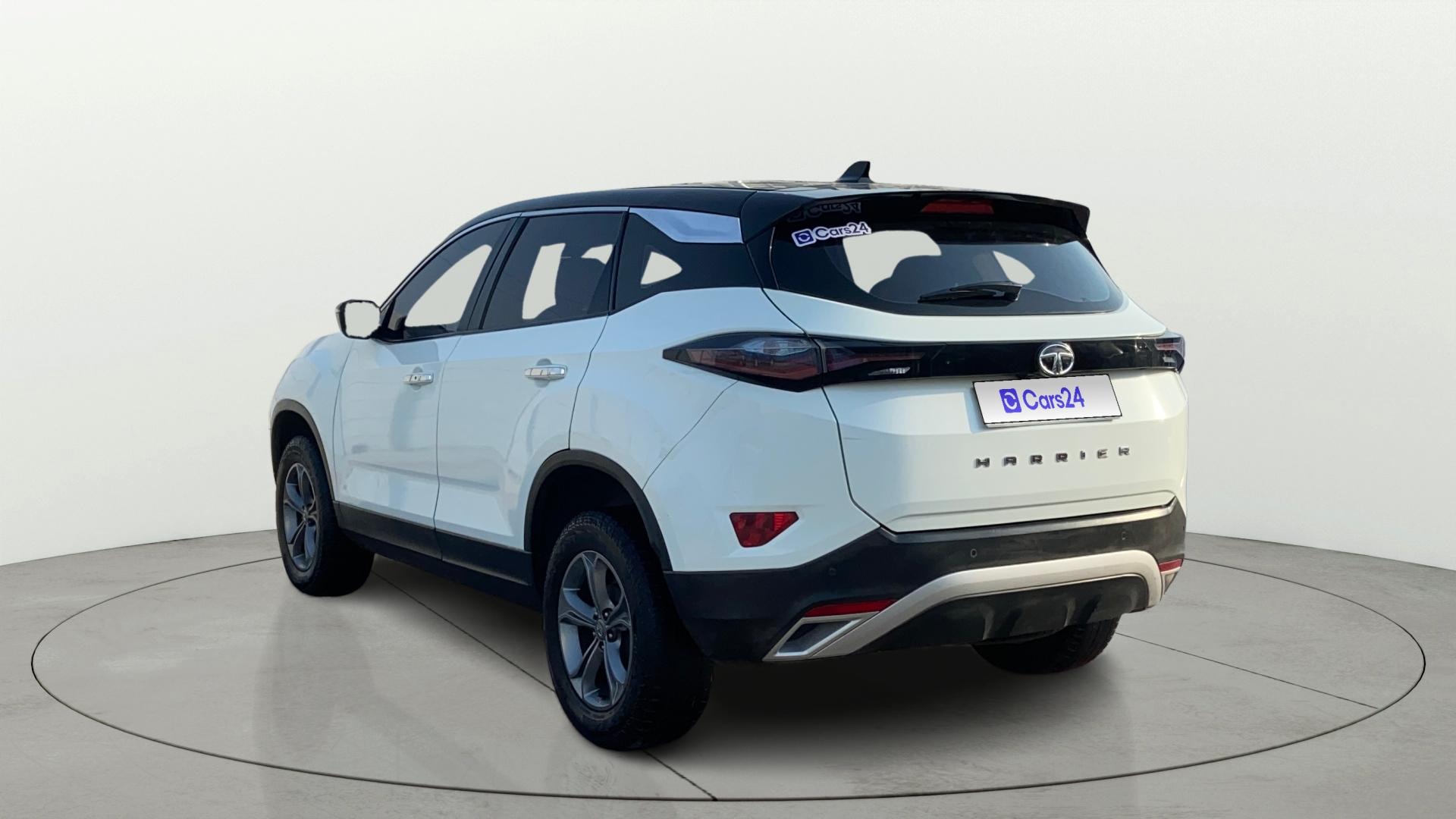 View 2020 Tata Harrier XE Image 2 Used 2020 Tata Harrier XE Image 2