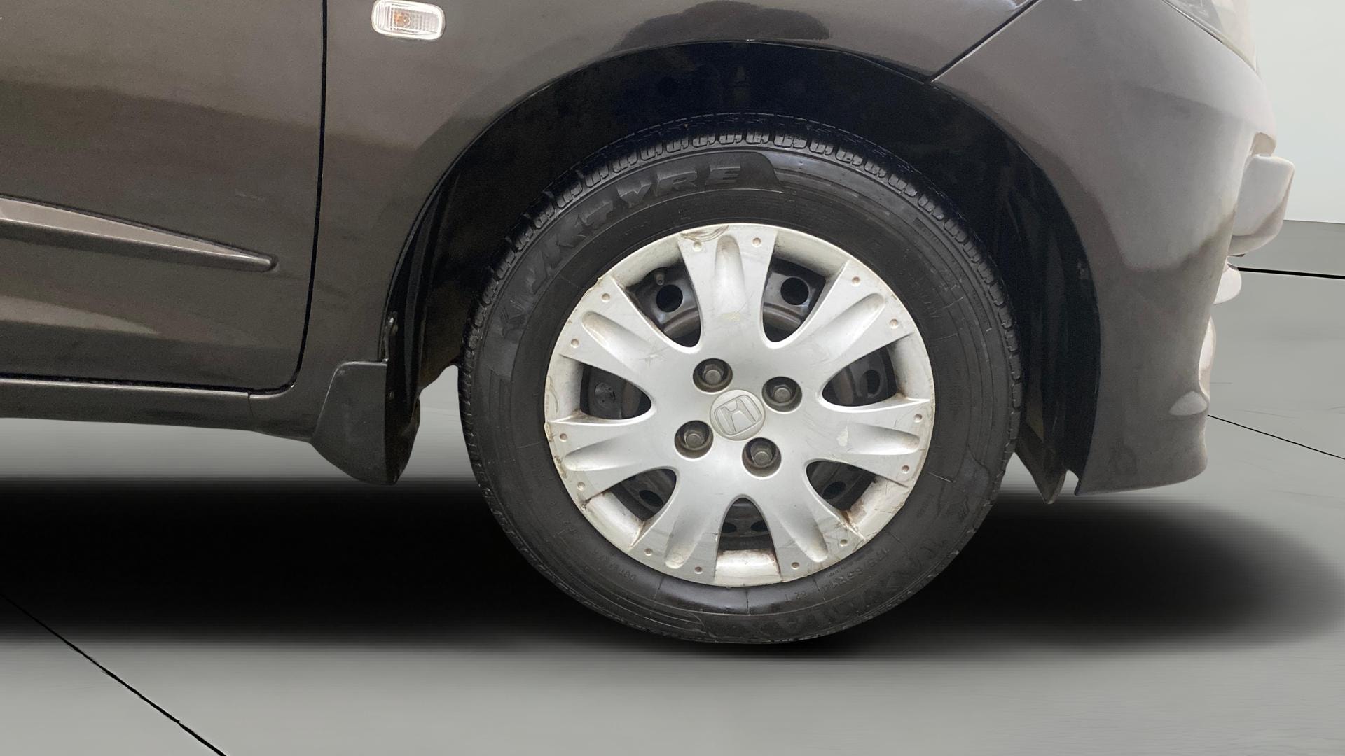 View 2015 Honda Amaze E MT Petrol BS IV Image 40 Used 2015 Honda Amaze E MT Petrol BS IV Image 40
