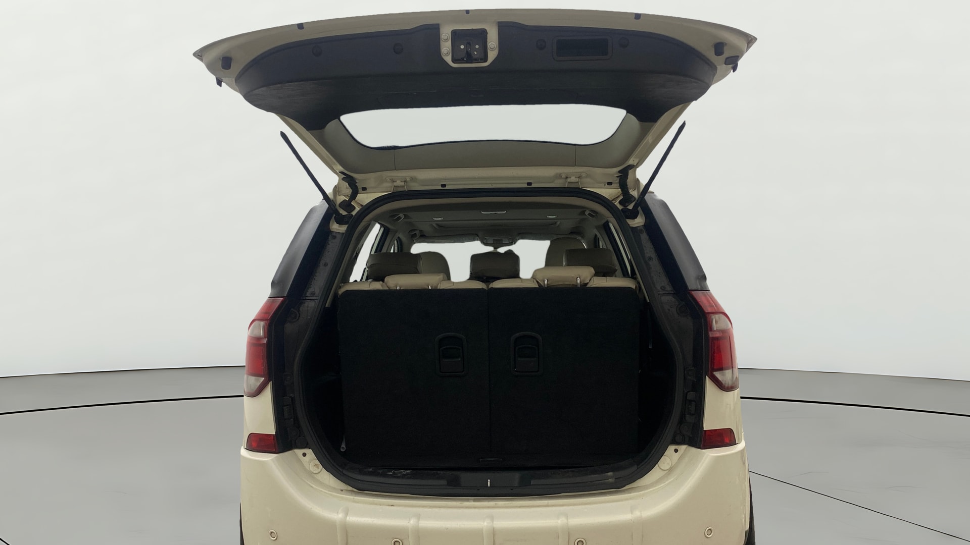 Used 2021 Mahindra XUV500 Used 2021 Mahindra XUV500