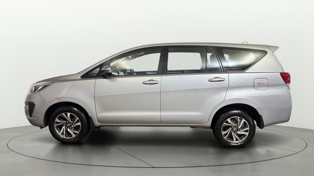 View Toyota Innova Crysta Image 5 Used Toyota Innova Crysta Image 5