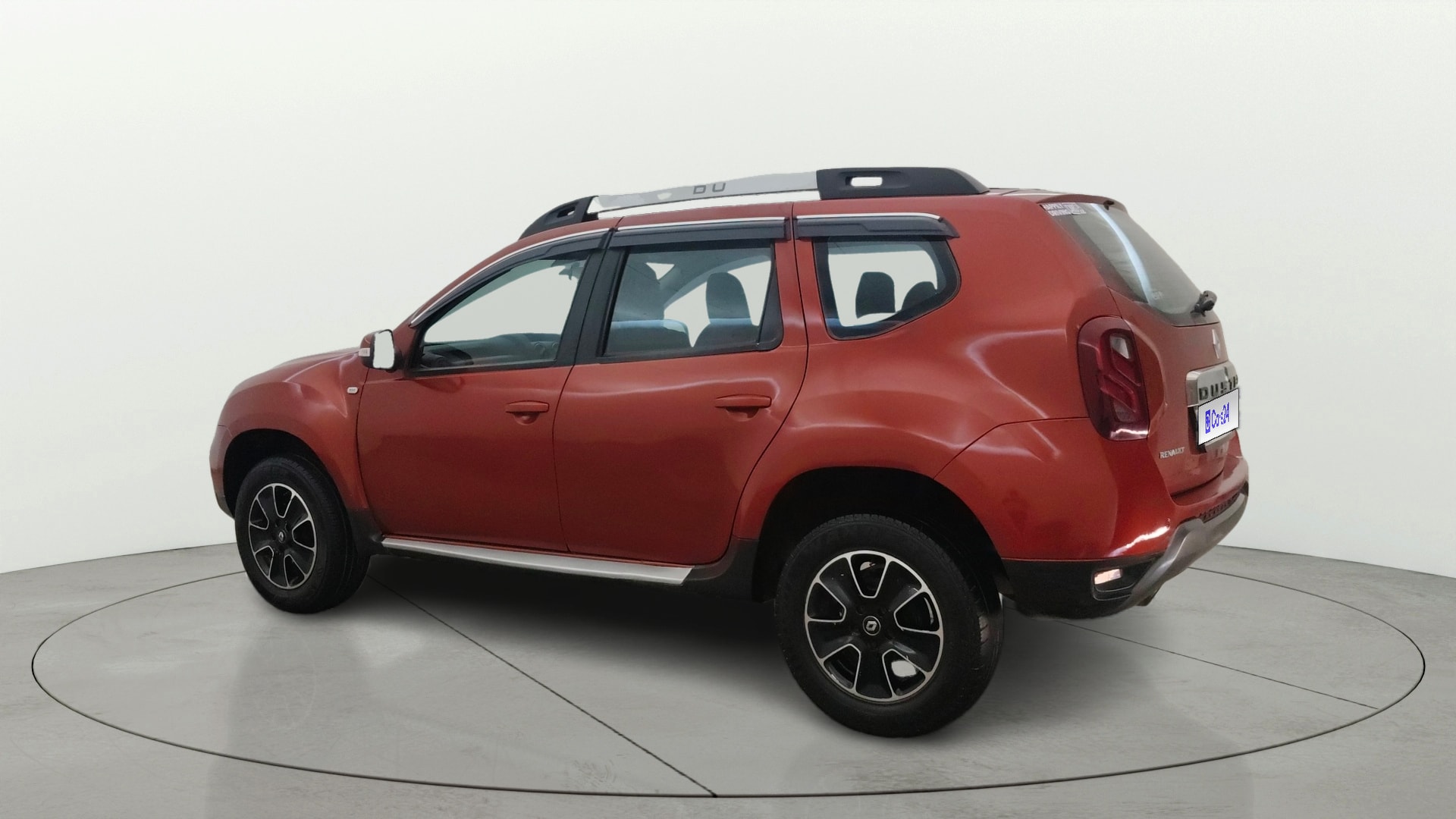 View 2016 Renault Duster Diesel 110PS RXZ AMT Image 2 Used 2016 Renault Duster Diesel 110PS RXZ AMT Image 2