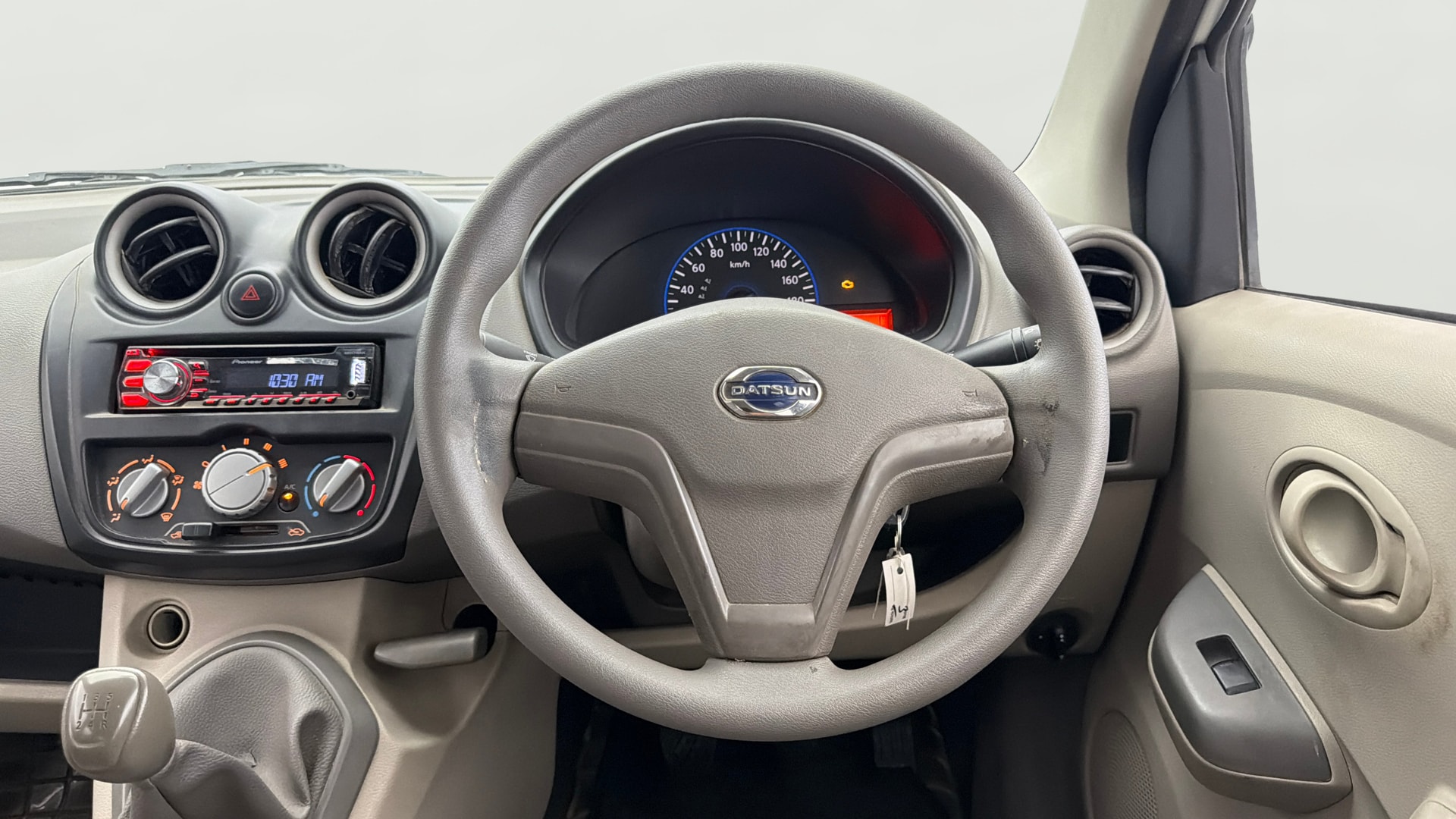 View 2014 Datsun Go T Image 20 Used 2014 Datsun Go T Image 20