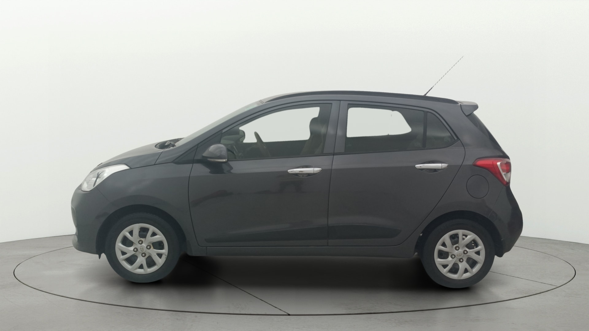 View 2020 Hyundai Grand i10 Sportz 1.2 Kappa Image 5 Used 2020 Hyundai Grand i10 Sportz 1.2 Kappa Image 5