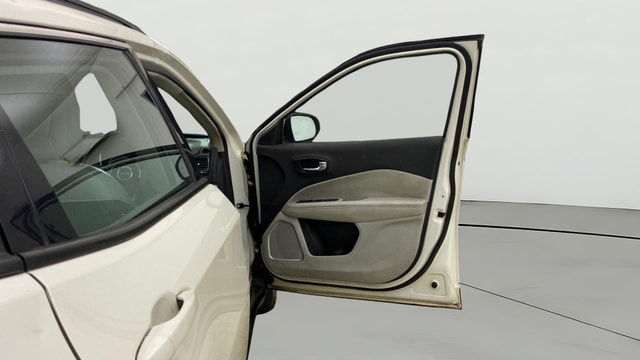 View Jeep Compass Image 46 Used Jeep Compass Image 46