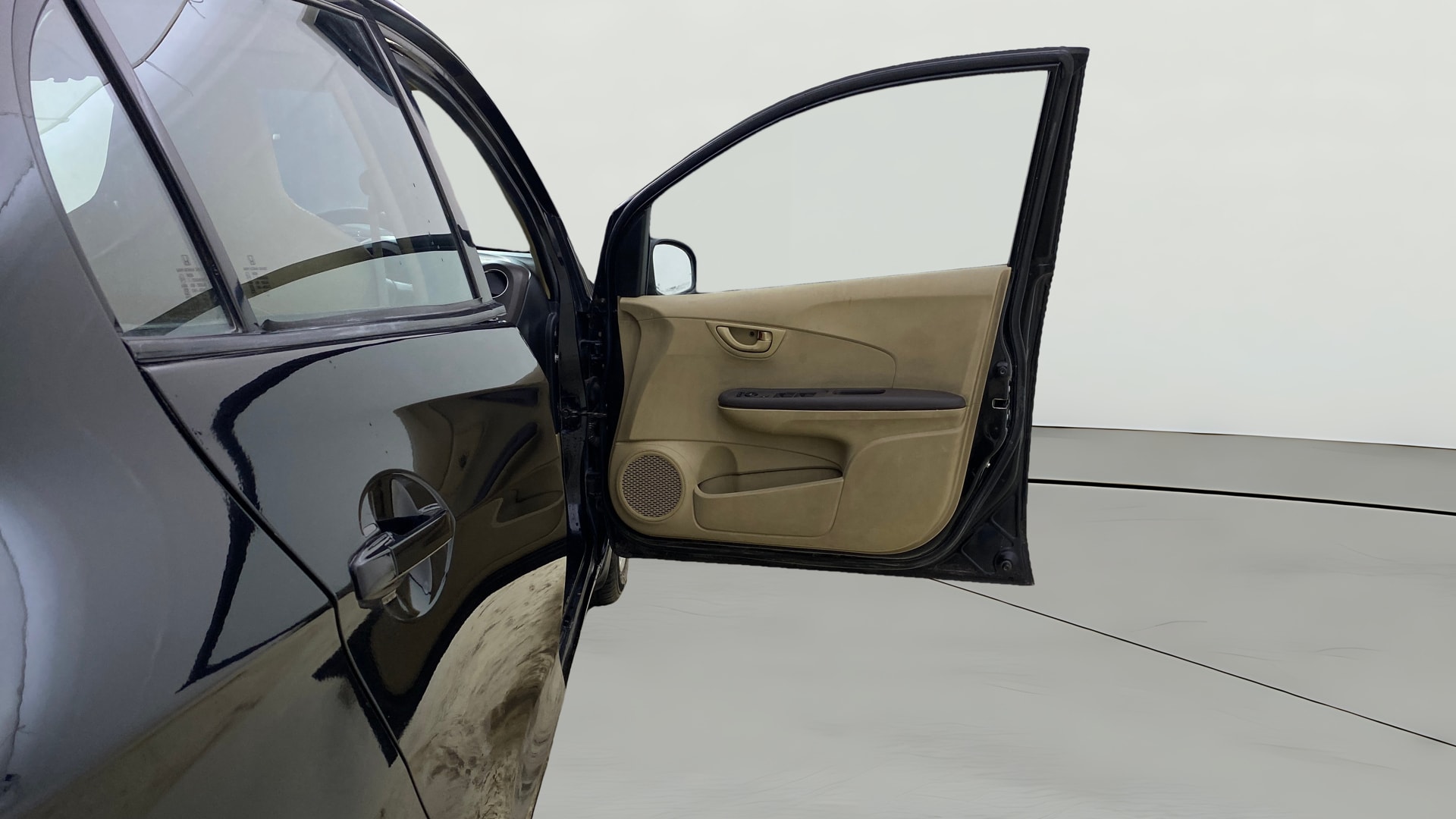 View 2014 Honda Amaze E MT Petrol BS IV Image 43 Used 2014 Honda Amaze E MT Petrol BS IV Image 43