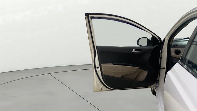 View Hyundai Xcent Image 31 Used Hyundai Xcent Image 31