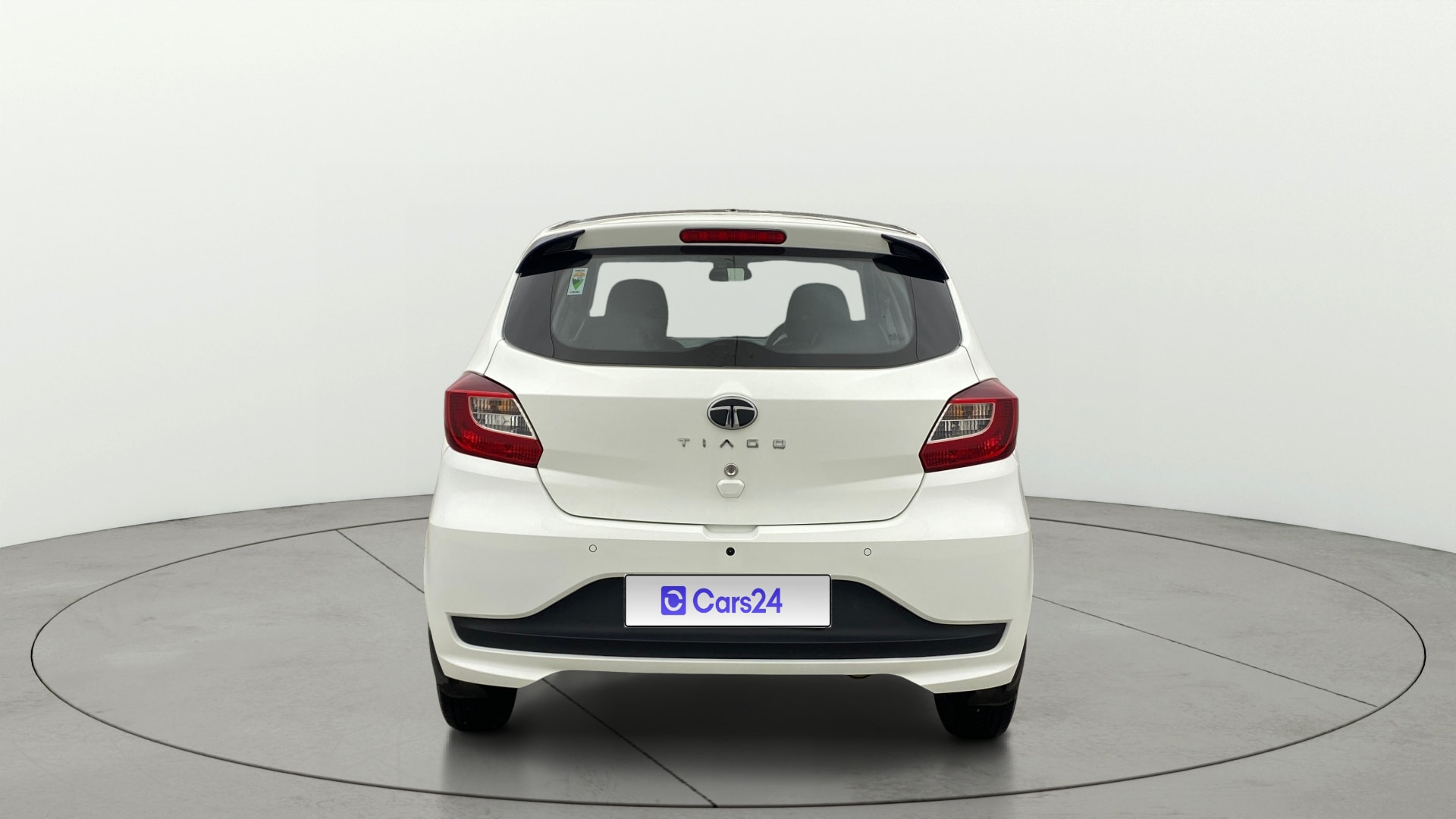 View 2025 Tata Tiago Revotorq XB Image 39 Used 2025 Tata Tiago Revotorq XB Image 39